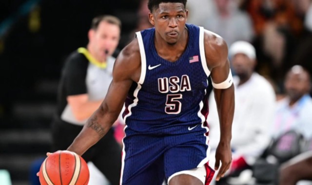 开云APP-华子会成为下届奥运会美国唯一领袖吗？杨毅：不会 他没领袖性格